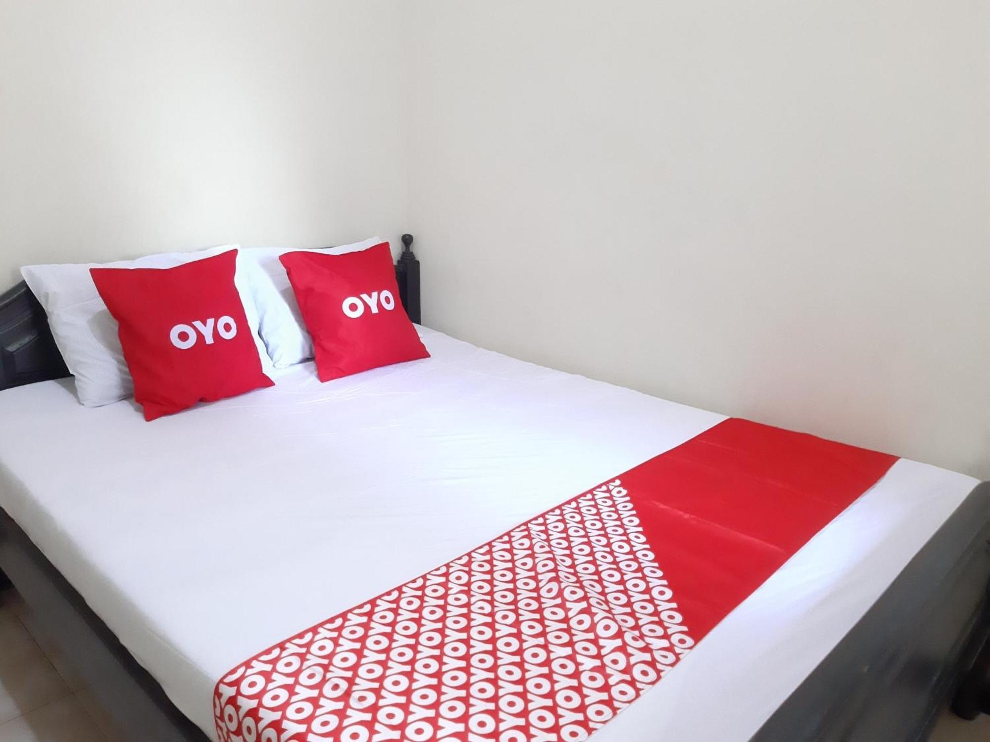 Oyo 2826 Panderman Residence Blitar Zewnętrze zdjęcie