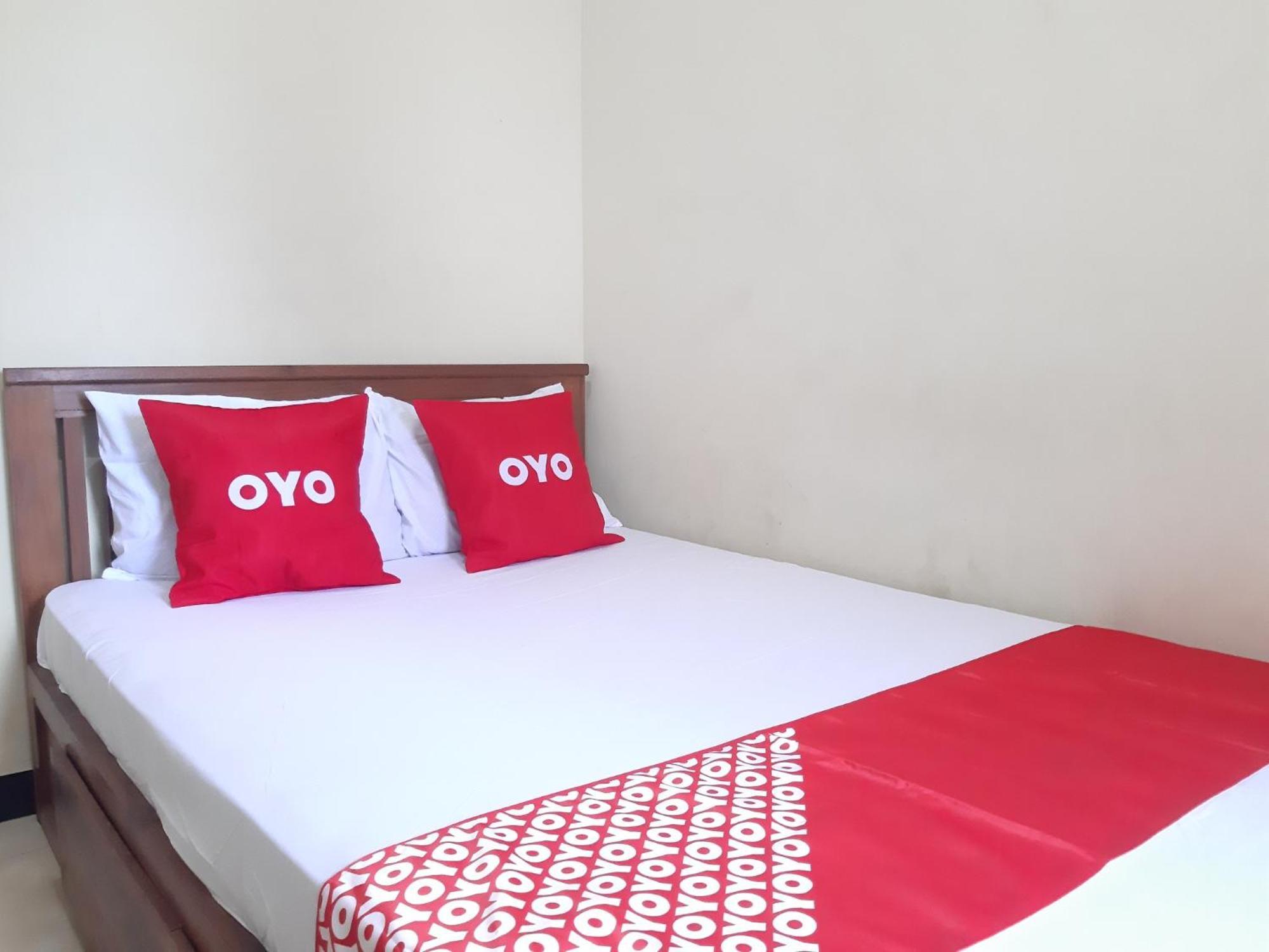 Oyo 2826 Panderman Residence Blitar Zewnętrze zdjęcie
