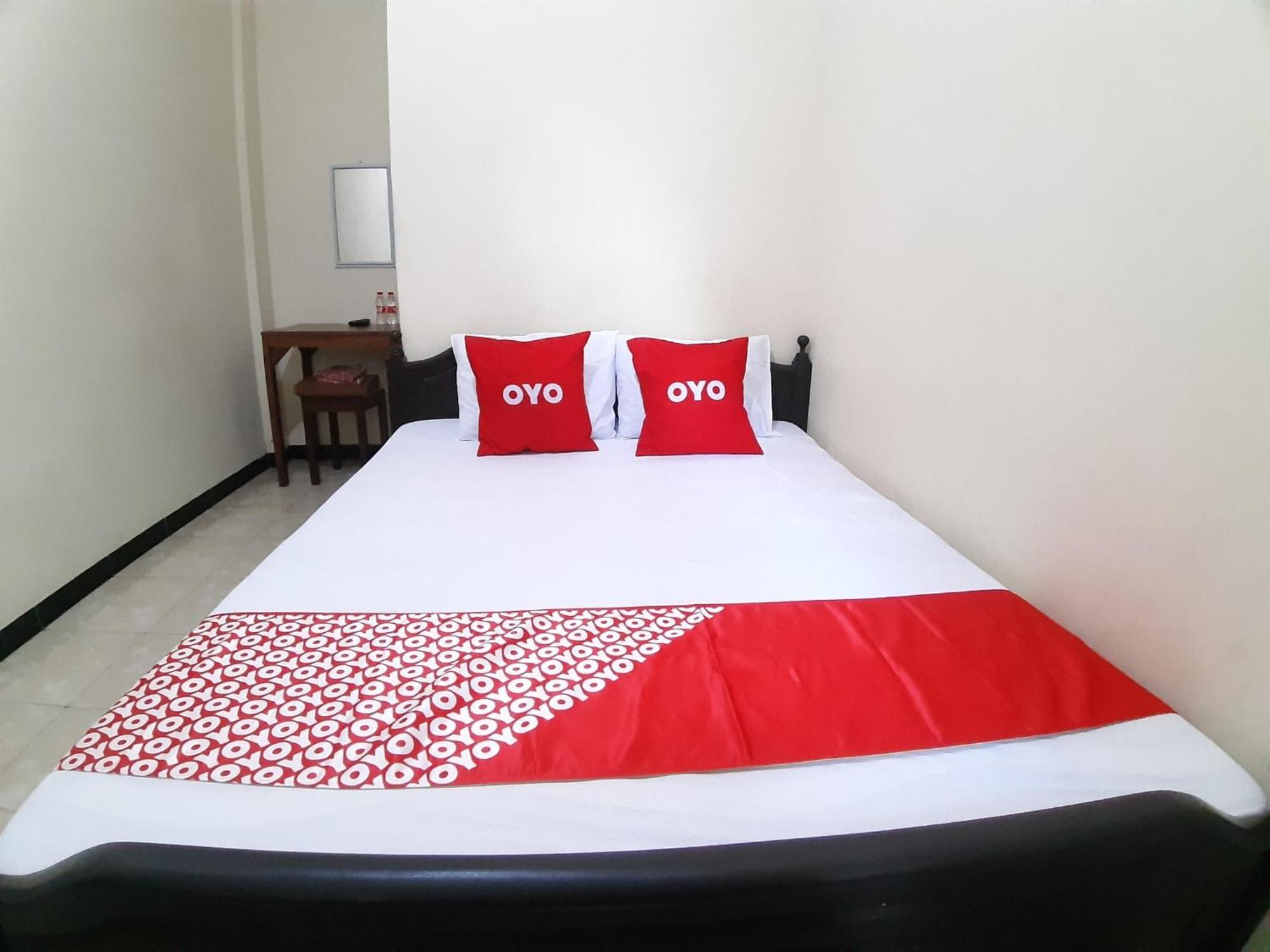 Oyo 2826 Panderman Residence Blitar Zewnętrze zdjęcie
