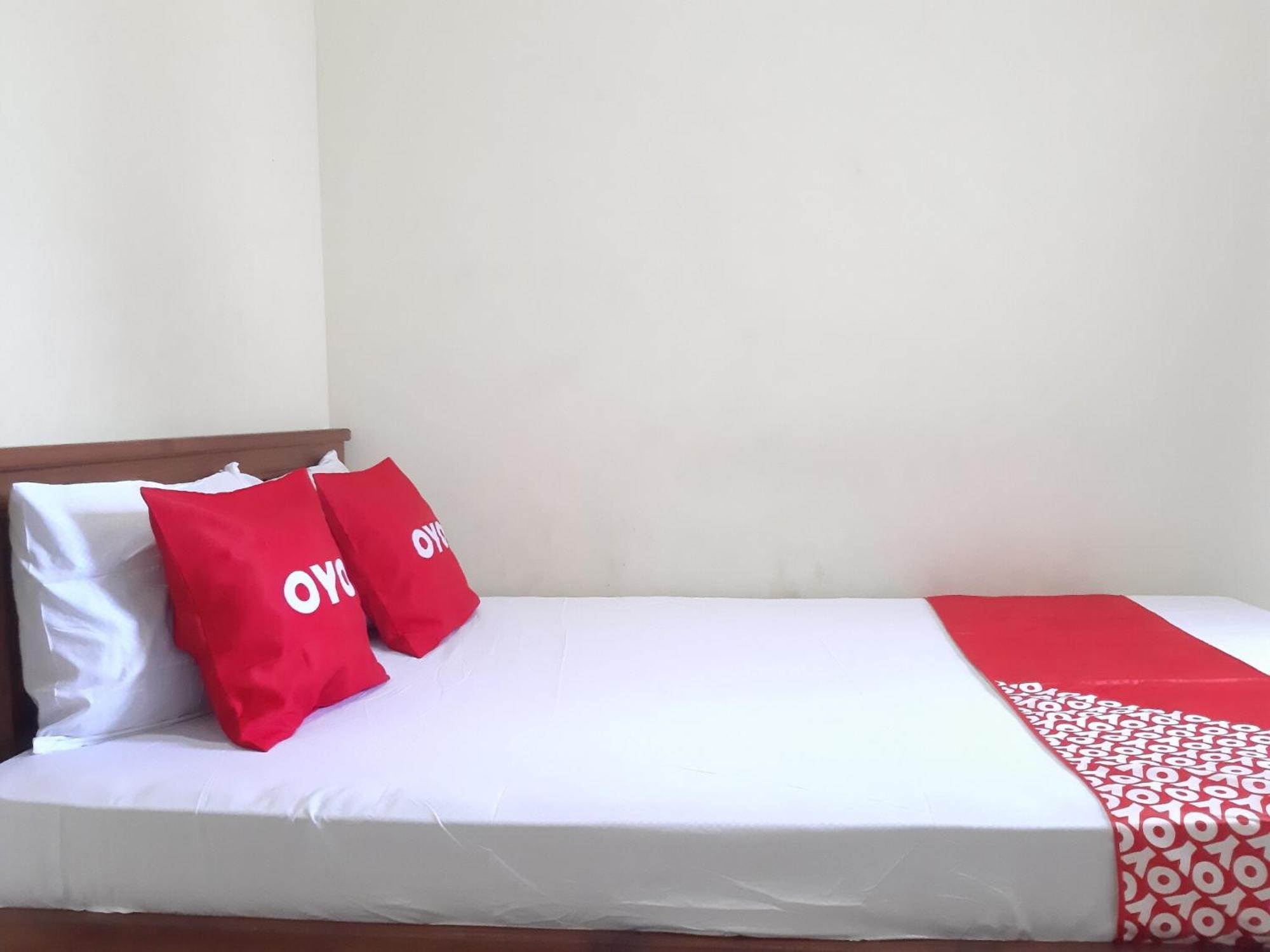 Oyo 2826 Panderman Residence Blitar Zewnętrze zdjęcie