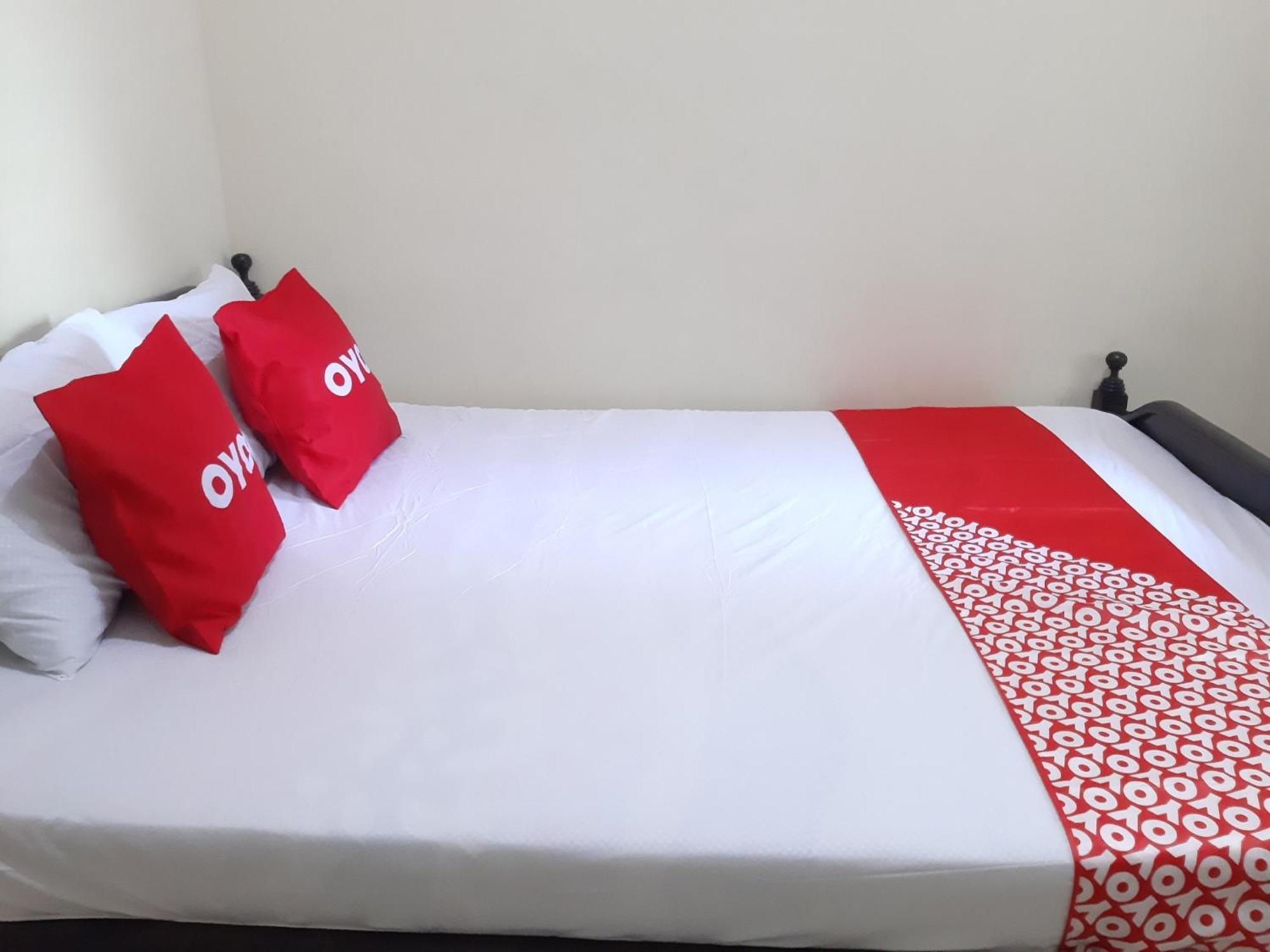 Oyo 2826 Panderman Residence Blitar Zewnętrze zdjęcie