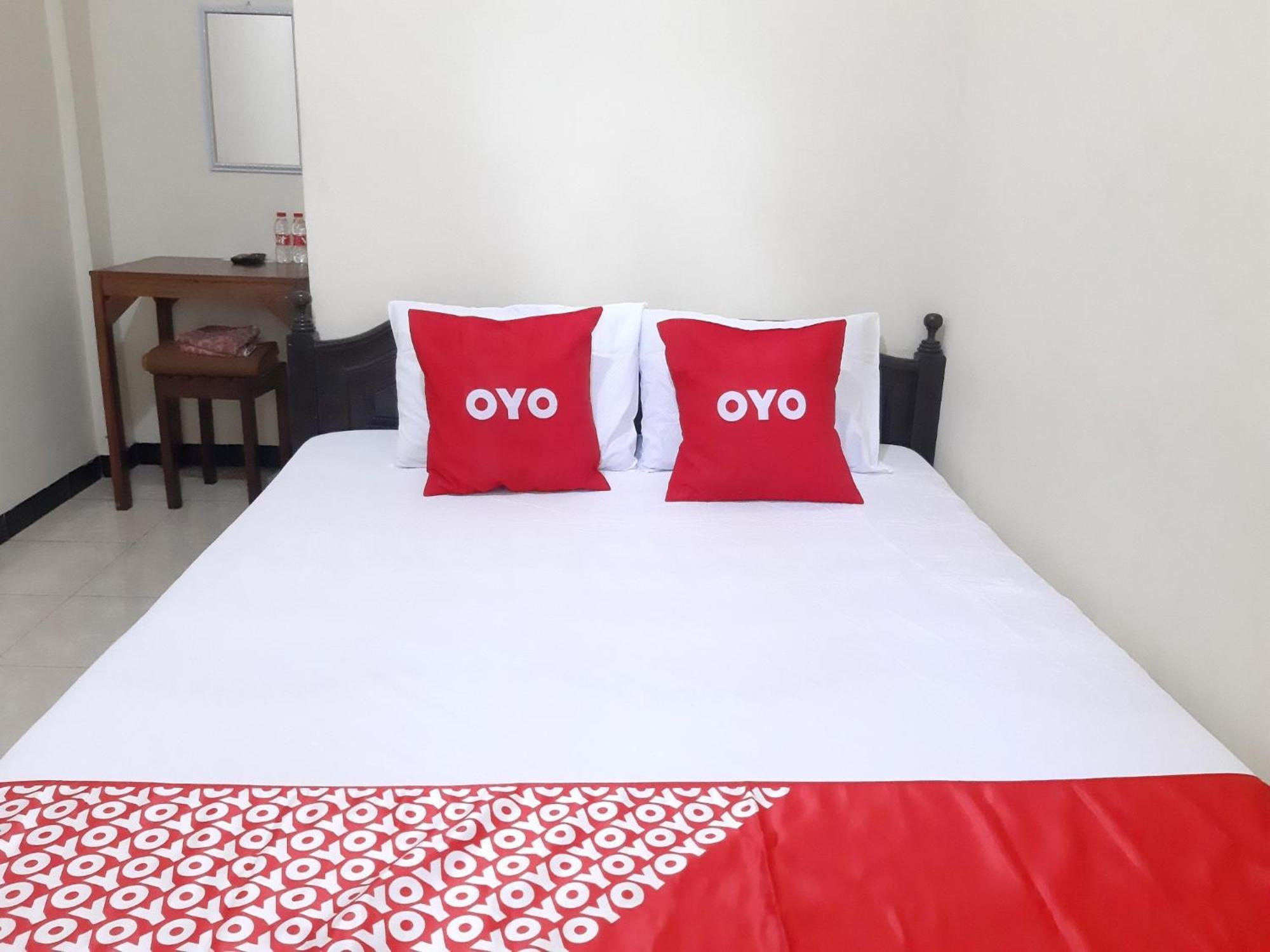 Oyo 2826 Panderman Residence Blitar Zewnętrze zdjęcie