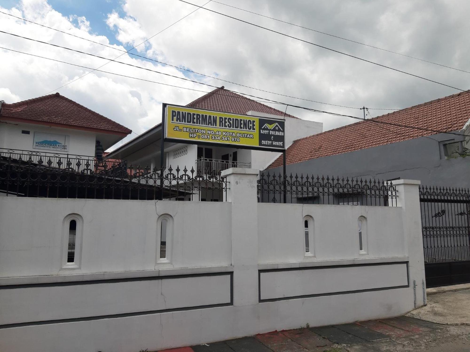 Oyo 2826 Panderman Residence Blitar Zewnętrze zdjęcie