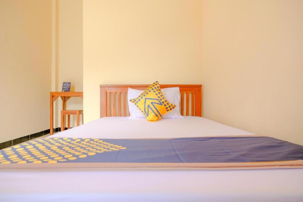 Oyo 2826 Panderman Residence Blitar Zewnętrze zdjęcie