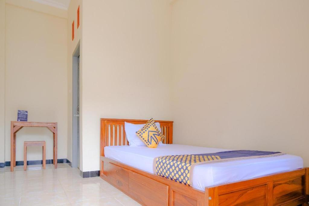 Oyo 2826 Panderman Residence Blitar Zewnętrze zdjęcie